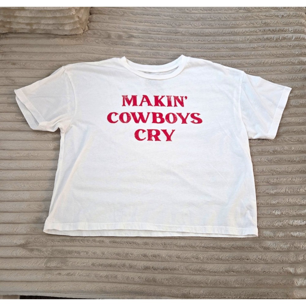 Goodie Two Sleeves Makin' Cowboys Cry Graphic Cropped T Shirt White S